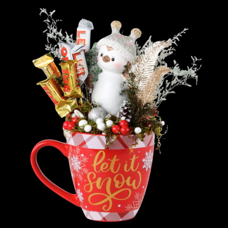 Candy Bouquet con Pingüino en taza “Let It Snow”