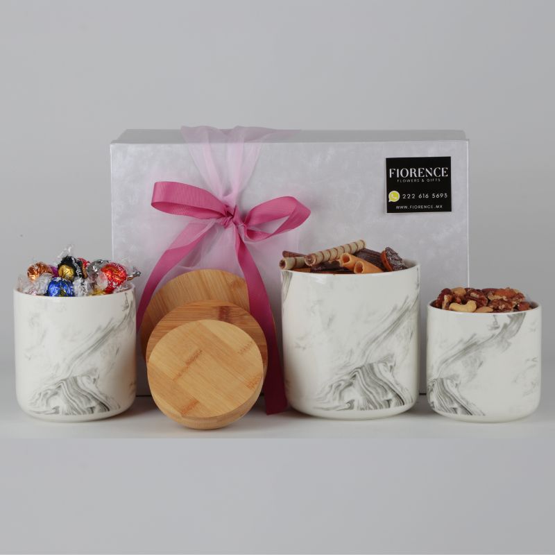 Regalo para Dama con Contenedores de Cerámica y Botana Gourmet