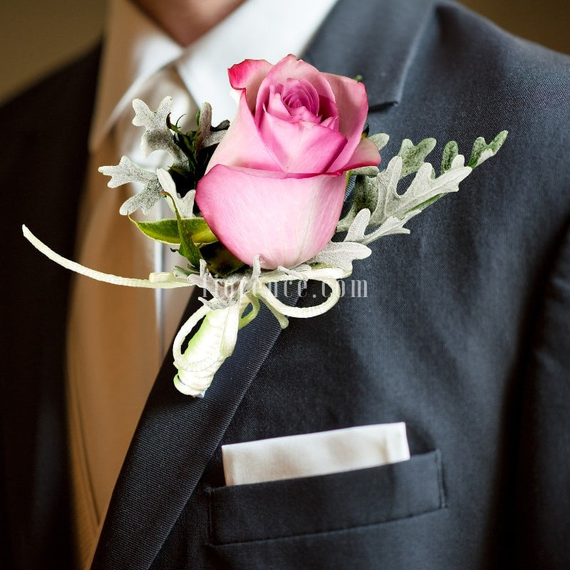 Boutonniere Destello De Amor
