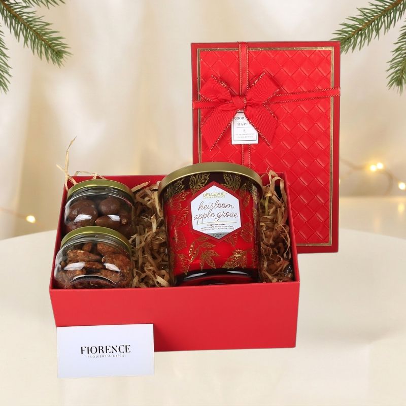Deluxe Christmas Aromas and Delights Box