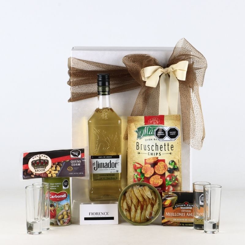Premium Gift with Jimador Añejo Tequila and Gourmet Products