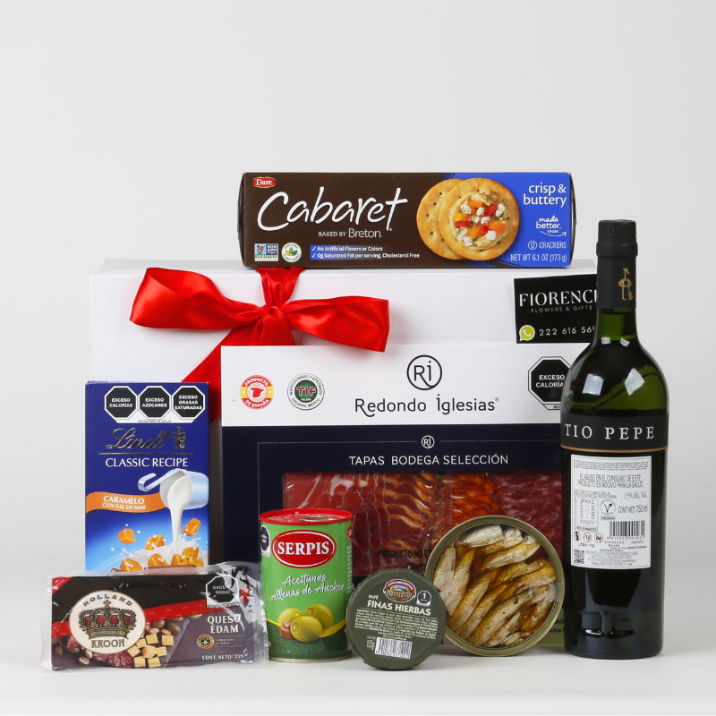 Caja de Regalo con Jerez Tio Pepe y Charcutería
