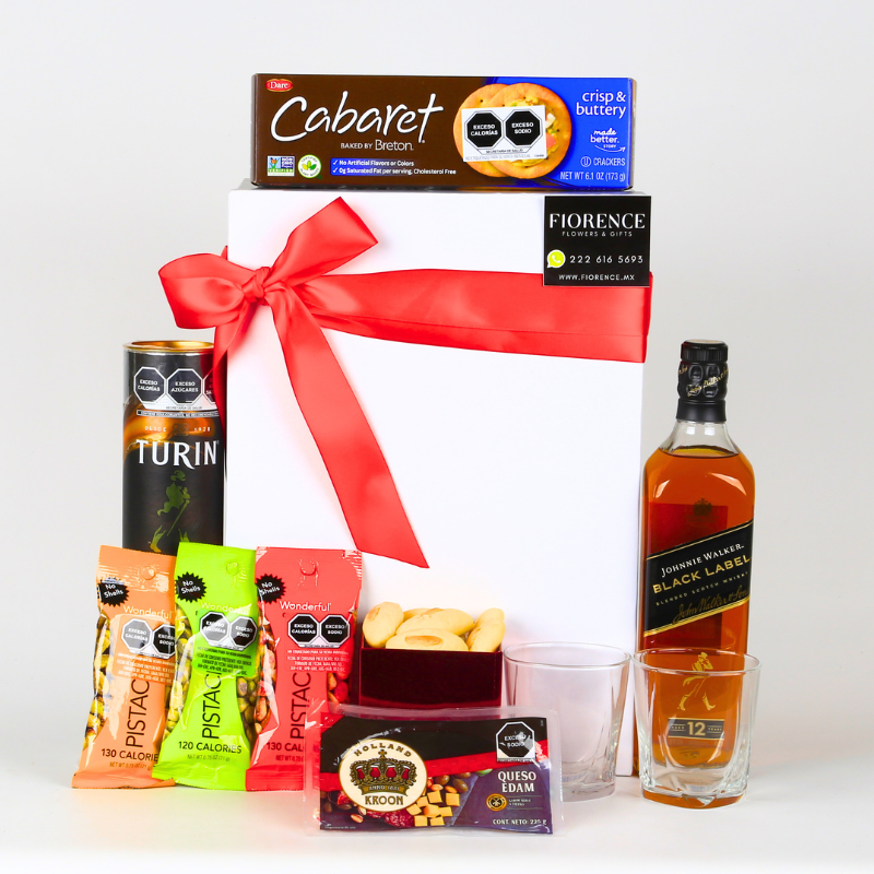 Caja de Regalo con Whisky y selección gourmet.