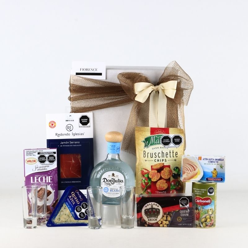 Regalo Gourmet Tequila Don Julio Blanco 100% Agave con Charcutería y Quesos