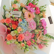 Ramo Lucía - Ramo con gerberas, lisianthus y hortensias