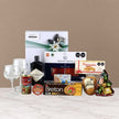 Caja de Regalo Navideña Deluxe Hendrick's Gin – Charcutería & Quesos