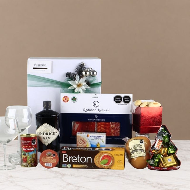 Hendrick's Gin Deluxe Christmas Gift Box – Charcuterie and Cheeses