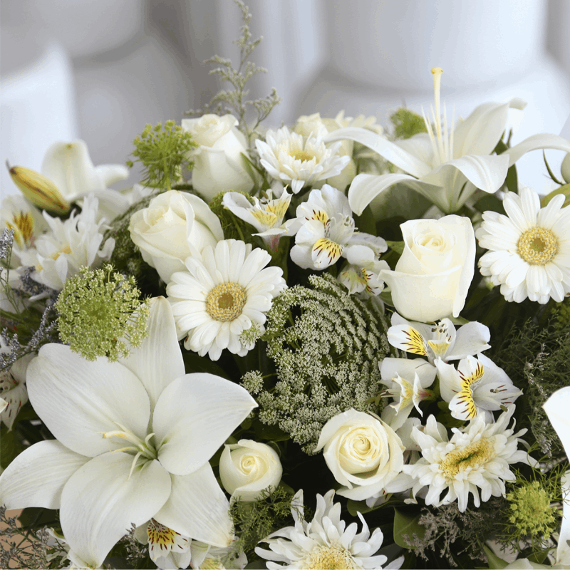 Arreglo Floral de Corazón Contigo