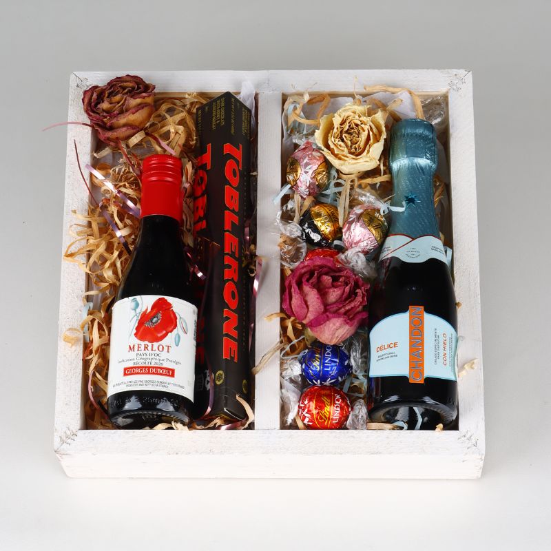 Caja de Regalo con Vinos y Chocolates de Temporada