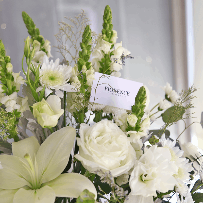 Elegante Arreglo de Condolencias