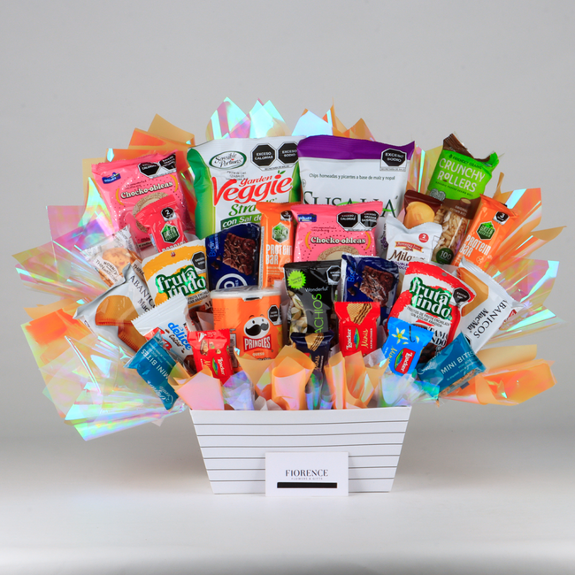 Candy Bouquet con Botanas y algo más.