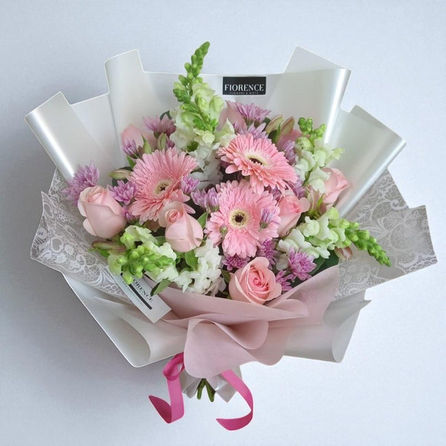Ramo de flores para Valeria - Ramo con Rosas y Gerberas