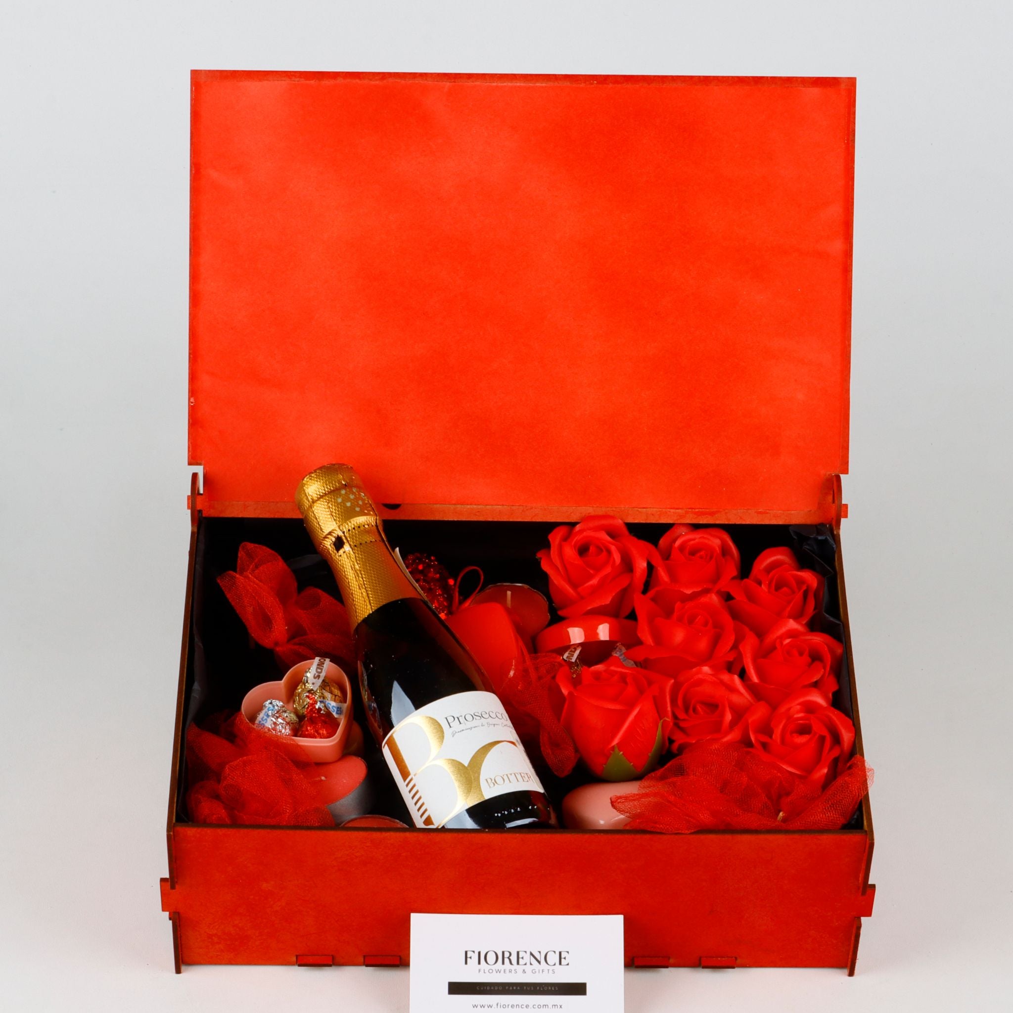 Caja de regalo “Te Amo”.
