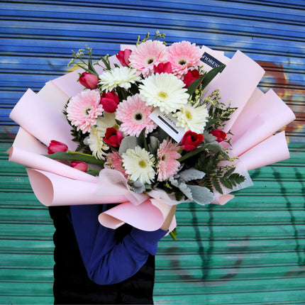 Mix de Tulipanes y Gerberas de Temporada.
