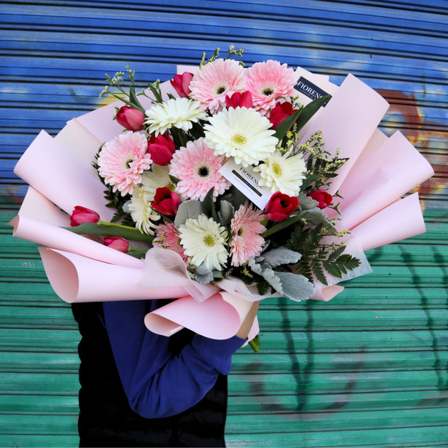 Mix de Tulipanes y Gerberas de Temporada.