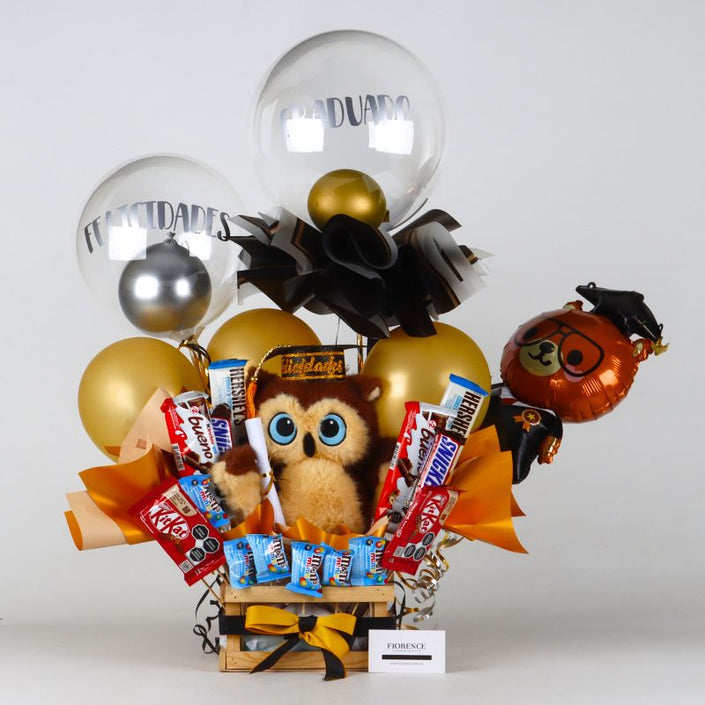 Arreglo de Graduación con Búho de Peluche, Chocolates y Globos