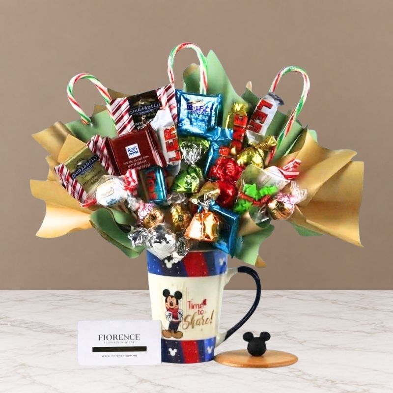 Mickey Mouse Christmas Candy Bouquet with 15 Treats