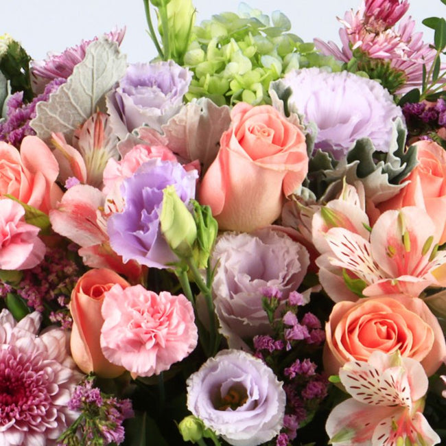 Arreglo Floral Emma con Rosas Pastel