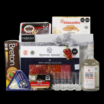 Exquisite Christmas selection of gourmet products and artisanal Mezcal