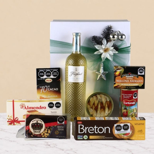Freixenet Pinot Grigio Christmas Gift Box | Italian Wine & Gourmet
