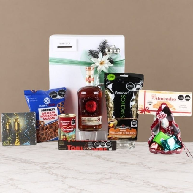 Regalo Navideño de Lujo Ron Bacardí con Selección Gourmet Salada y Dulce