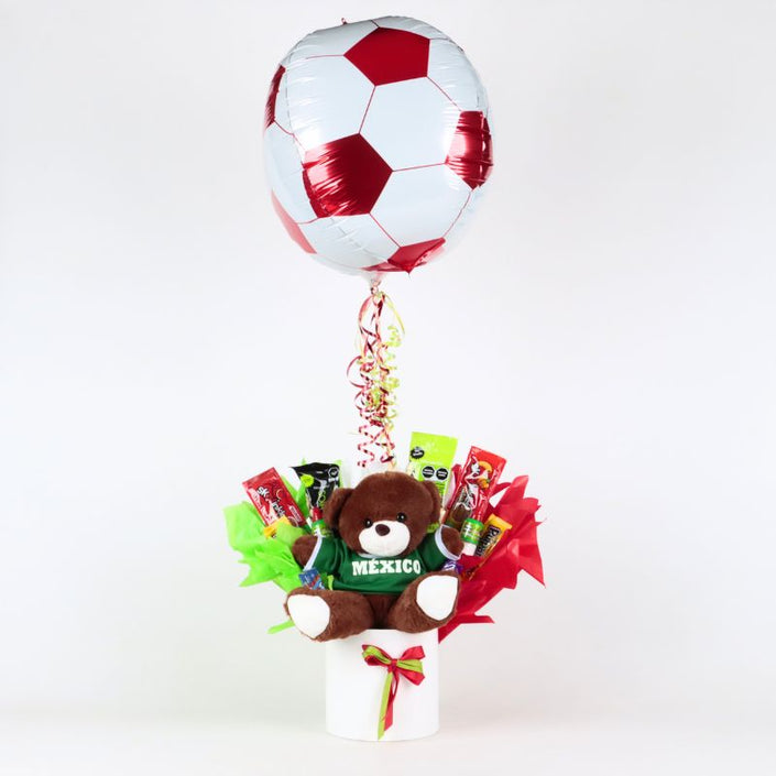 Candy Bouquet “México” con Oso Futbolista Personalizado, Dulces y Globo