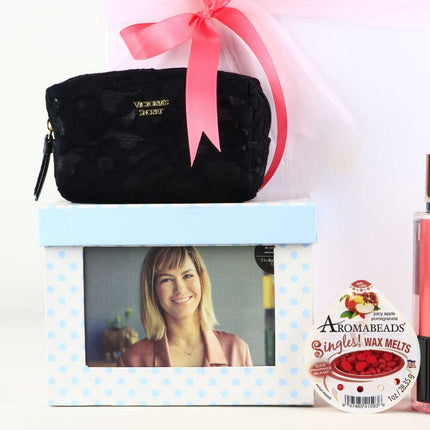 Set Belleza con Cosmetiquera y Fragancia de Victoria's Secret